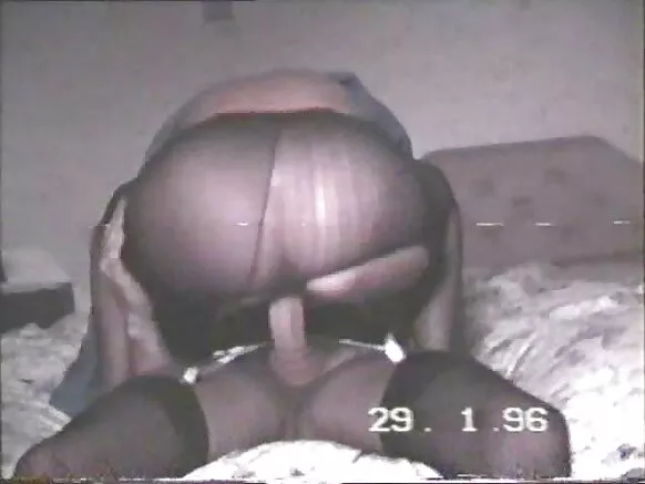 የፈቲሽ ሚስት የጎለመሱ ሴቶች xxx ሜክሲካዊት በኒሎን ጠማማ።