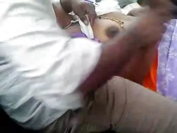 ህንዳዊ አክስቴ ጎልማሳ ስፓኒሽ እስያ 1281።