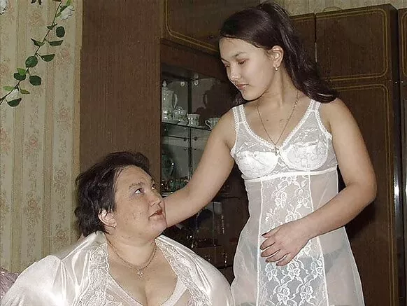 ጎልማሳ bbw አክስት ነፃ የጎለመሱ ወሲባዊ ቪዲዮ።